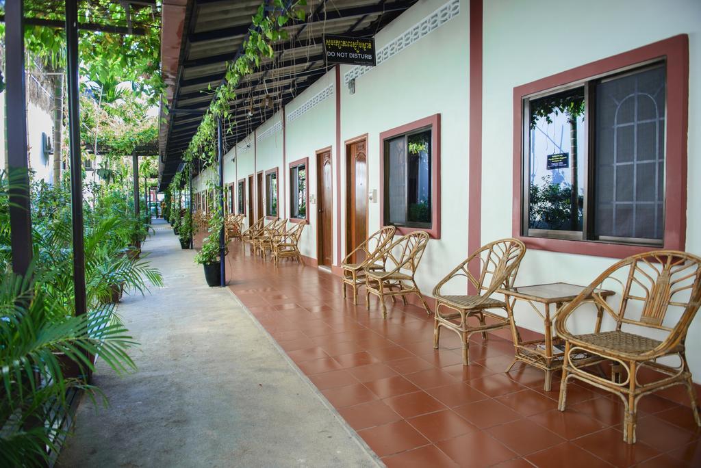 Zana Beach Guesthouse Sihanoukville Esterno foto