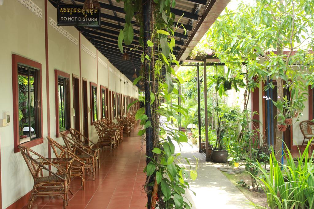 Zana Beach Guesthouse Sihanoukville Esterno foto