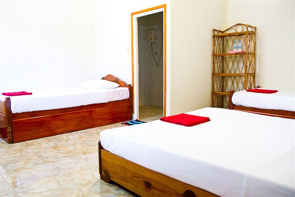 Zana Beach Guesthouse Sihanoukville Esterno foto