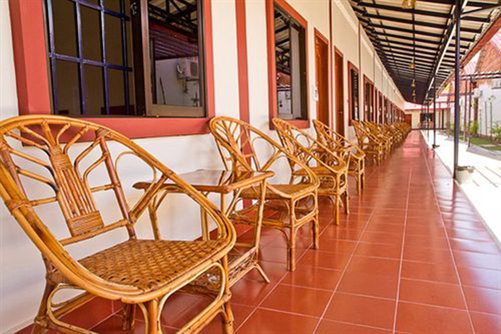 Zana Beach Guesthouse Sihanoukville Esterno foto